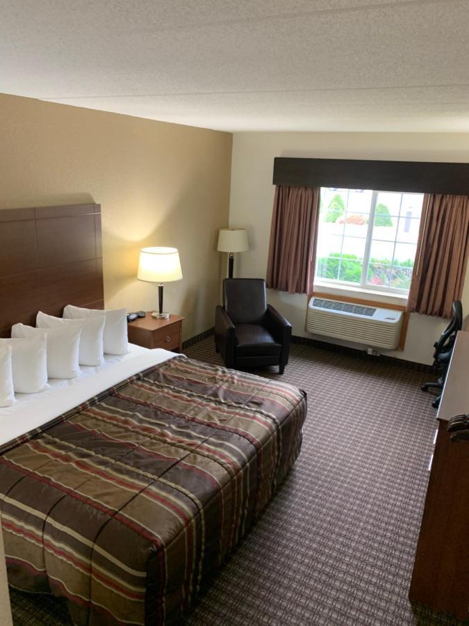 Nichols Of Hotel Red Wing