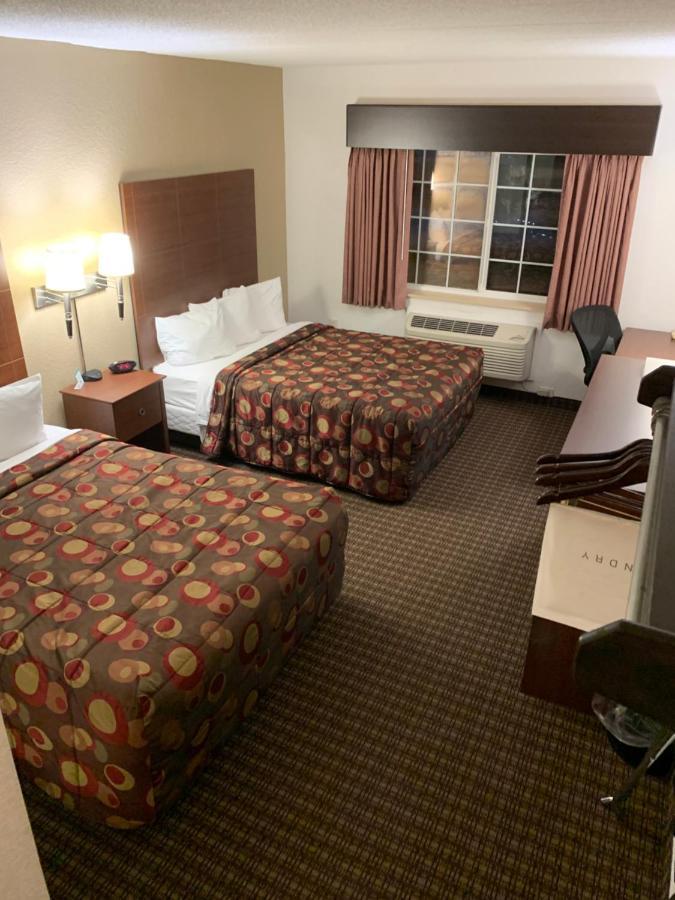Hotel Nichols Of
